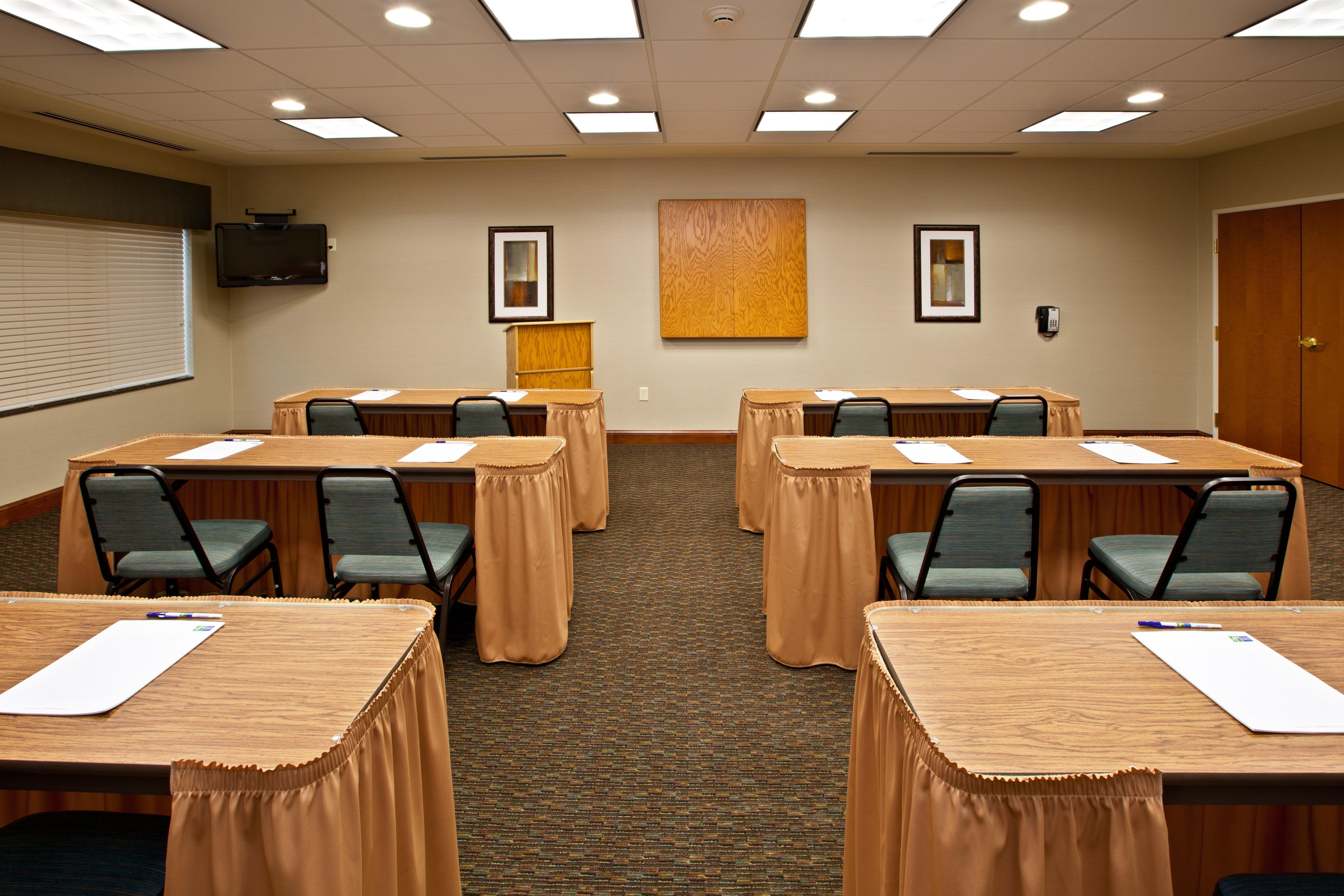 Holiday Inn Express & Suites Ripley By Ihg Einrichtungen foto