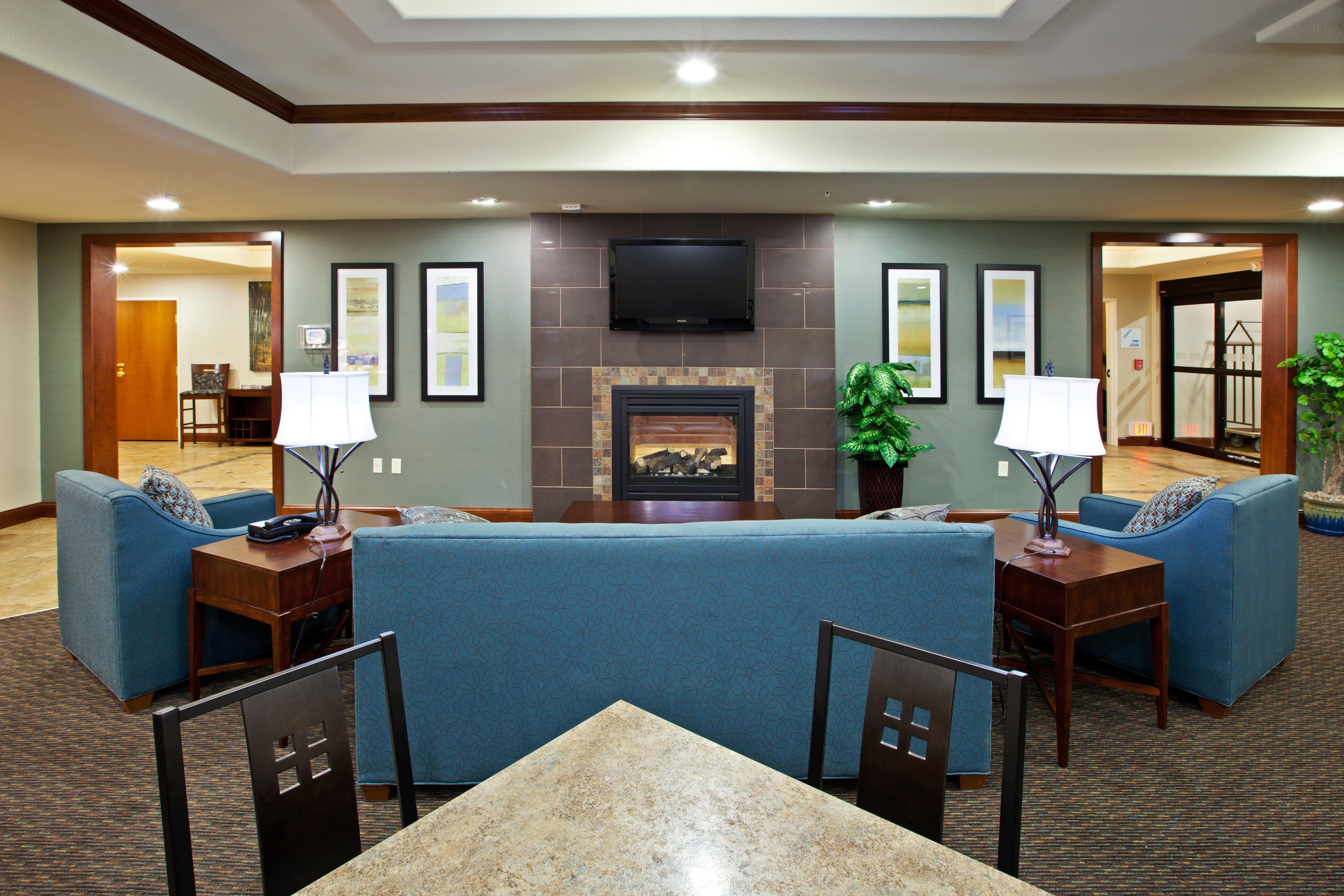 Holiday Inn Express & Suites Ripley By Ihg Interior foto