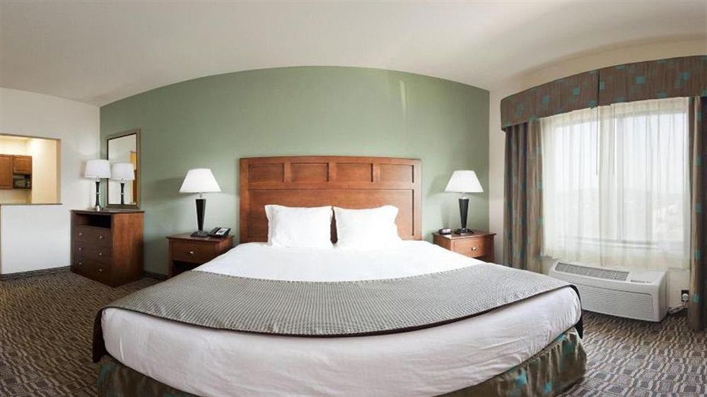 Holiday Inn Express & Suites Ripley By Ihg Exterior foto